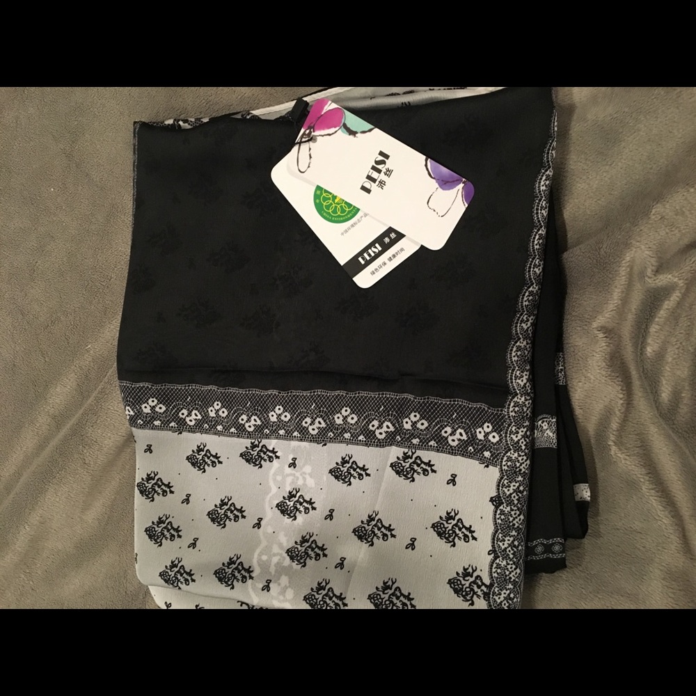 Peisi Silk Scarves